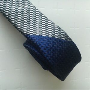 Tommy Hilfiger silk tie